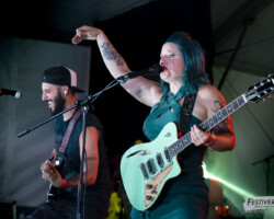 Tania Silversen (vocals), Al Castro (vocals, guitar).
Killing Volts @ Festiverbant, Festival Rock Compesières (Geneva), Switzerland, 20.08.2022.
(c) Christophe Losberger