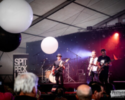 Chris Wall (vocals, guitar, harmonica), Sergio Barbieri (guitar), Gilbert "Gibs" Marin (bass), VG Greg Richardson (drums).
Spit Reckless @ Festiverbant, festival rock LanDEcy (Geneva), Switzerland, 23.08.2019.
(c) Christophe Losberger
