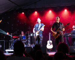 Chris Wall (vocals, guitar, harmonica), Sergio Barbieri (guitar), Gilbert "Gibs" Marin (bass), VG Greg Richardson (drums), Kevin Queille (keyboards).
Spit Reckless @ Festiverbant, Festival Rock Compesières (Geneva), Switzerland, 19.8.2023.
(c) Christophe Losberger