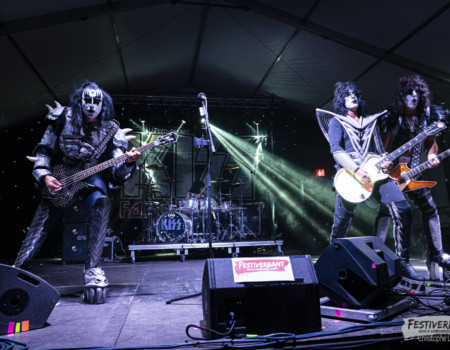 Pocky "The Demon" (bass, vocals), Sturmann Pál "Spaceman" (guitar), Radek "Catman" Sikl (drums), Váry "Starchild" Zoltán (guitar, vocals).
Kiss Forever @ Festiverbant, Festival Rock Compesières (Geneva), Switzerland, 23.8.2025.
(c) Christophe Losberger